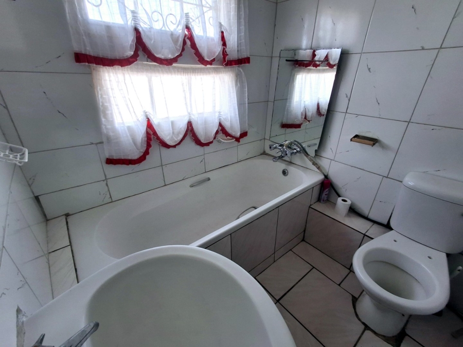 4 Bedroom Property for Sale in Mdantsane Nu 8 Eastern Cape